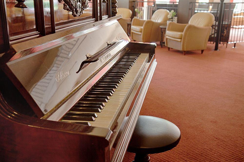 Fletcher Hotel Restaurant Heidehof Heerenveen Esterno foto