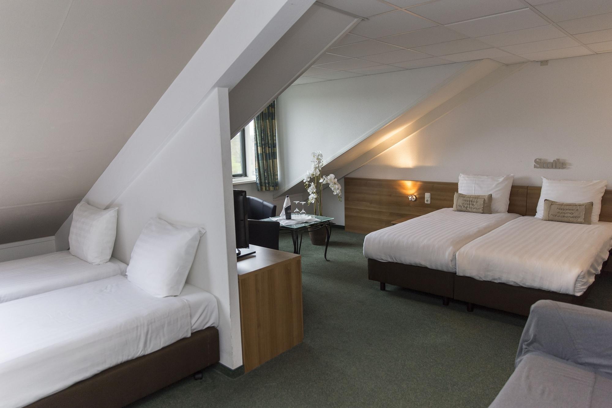 Fletcher Hotel Restaurant Heidehof Heerenveen Esterno foto