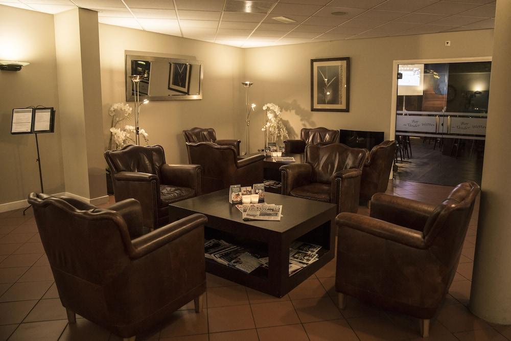 Fletcher Hotel Restaurant Heidehof Heerenveen Esterno foto